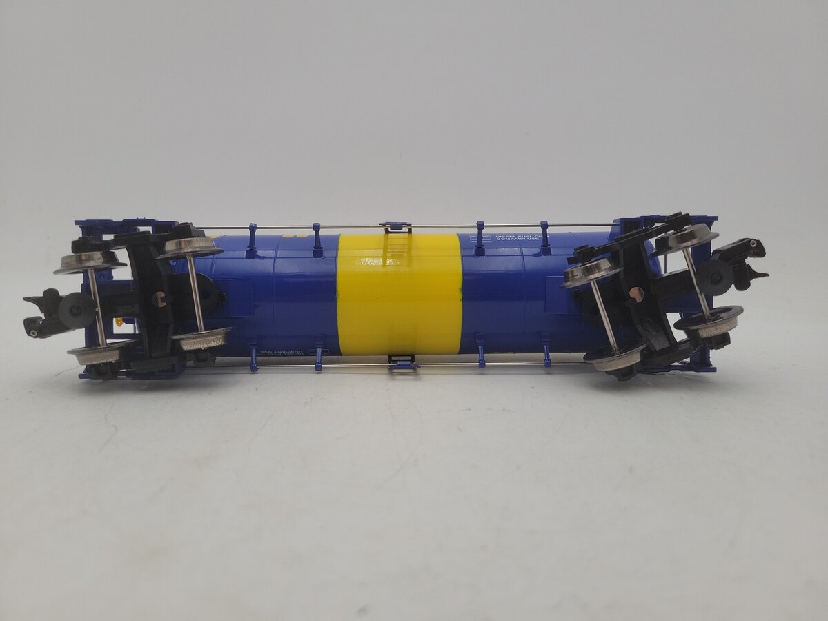 Menards 279-6732 O Gauge CSX Tanker Car LN/Box