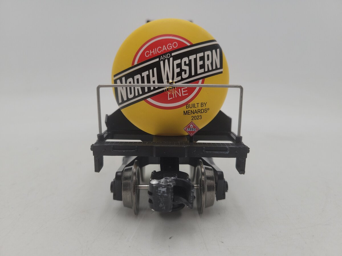 Menards 279-6742 O Gauge Chicago & North Western Tanker Car EX