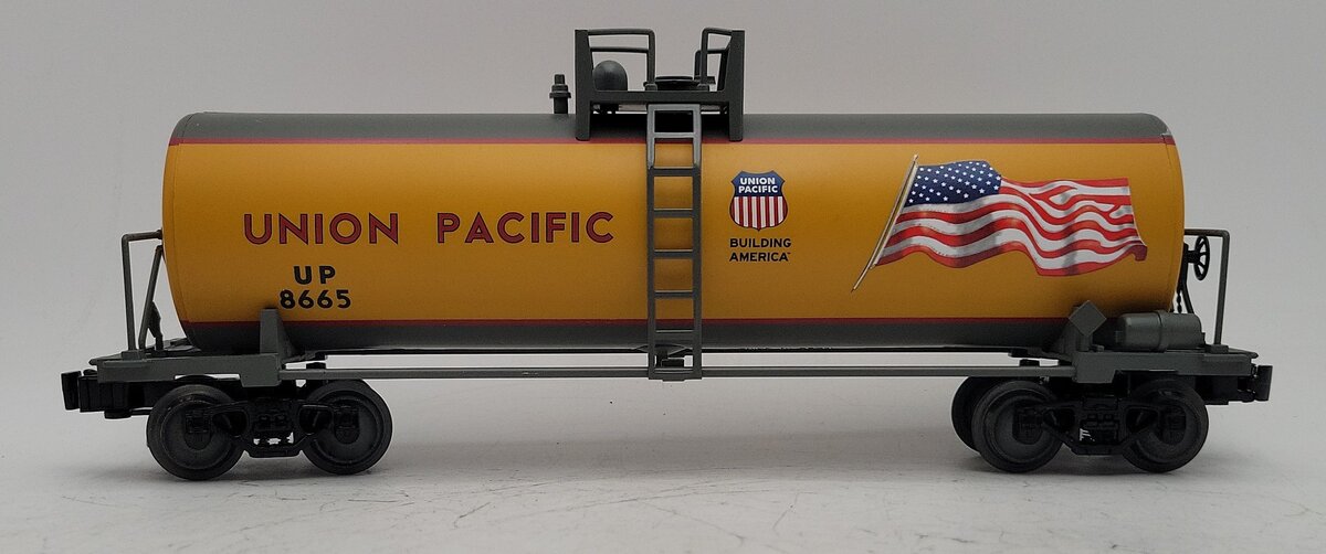 Lionel 1928680 O Gauge Union Pacific Uni-Body Tank Car EX/Box