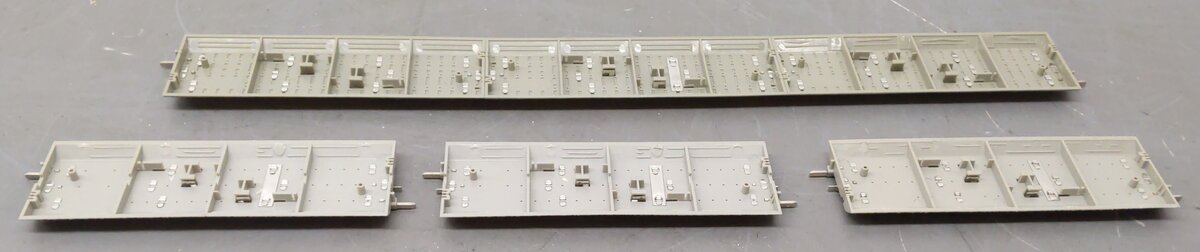 Lionel 6-12014 & 6-12042 O Gauge Assorted Fast Track Sections [4]