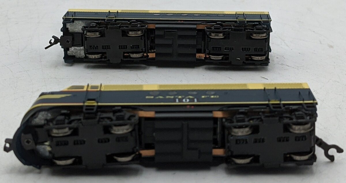 InterMountain 69001 N Scale Santa Fe "Cat Whiskers II" AB Diesel Locomotive Set LN/Box