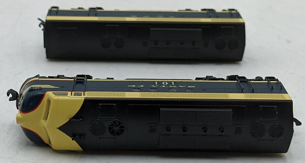InterMountain 69001 N Scale Santa Fe "Cat Whiskers II" AB Diesel Locomotive Set LN/Box