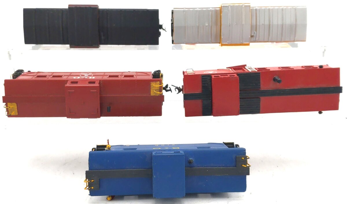 Bachmann & Others HO Scale Assorted Caboose [5]
