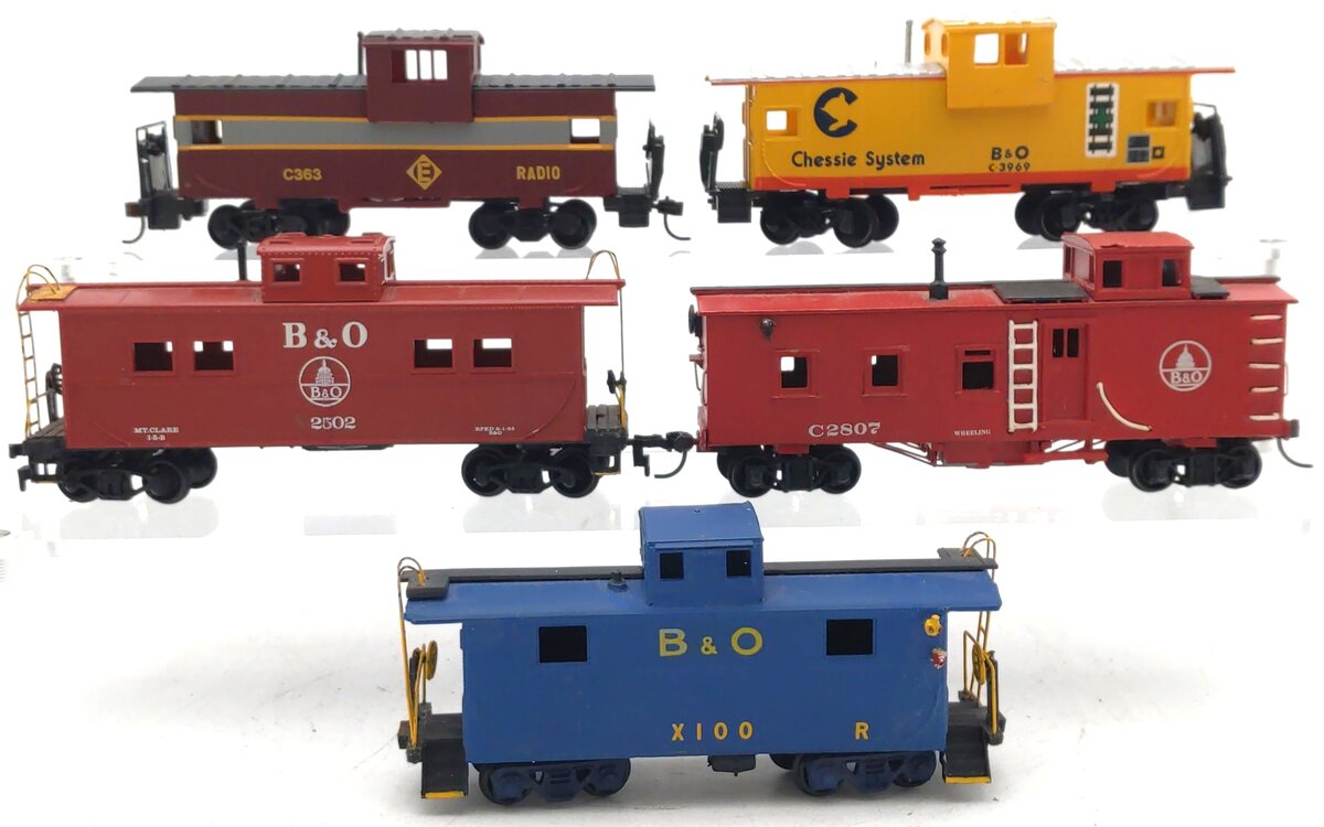 Bachmann & Others HO Scale Assorted Caboose [5]