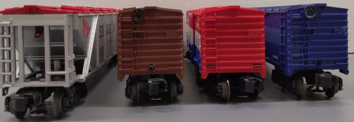 Lionel O Gauge Assorted Freight Cars: #9708, #9711, #9771, #9266 [4] LN/Box
