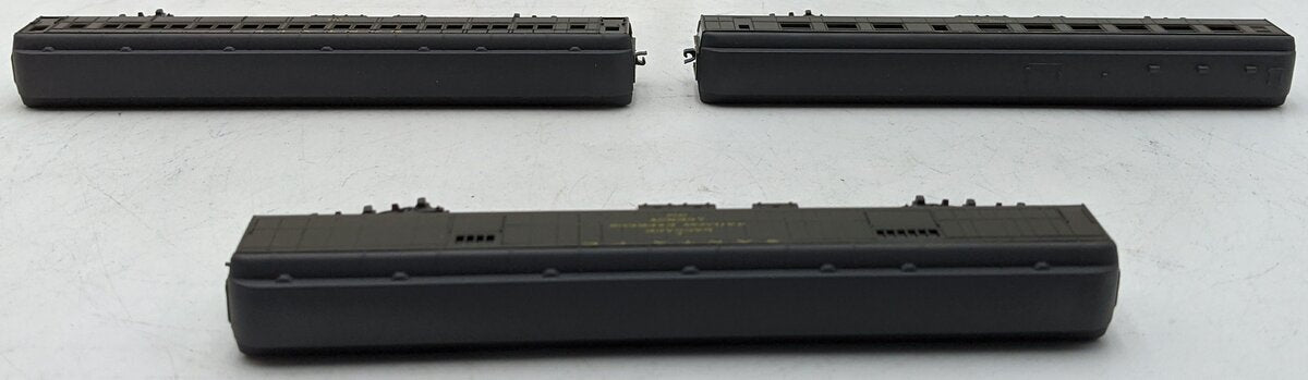 Rivarossi 0524 N Scale Santa Fe 3 Car Passenger Set LN/Box