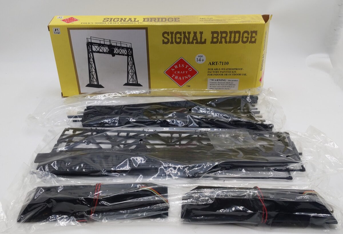 Aristo-Craft 7110 G Gauge Signal Bridge With Lights For 2 Tracks NIB
