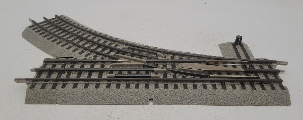 Lionel 6-12018 O-36 Right Hand Manual FasTrack Switch Turnout VG