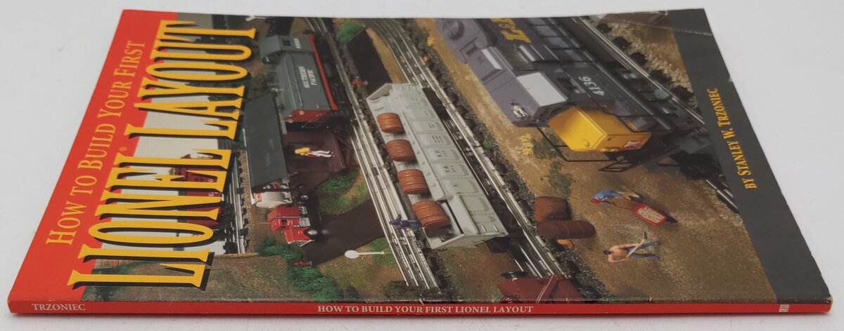 How to Build Your First Lionel Layout Paperback Book By Stanley W. Trzoniec VG