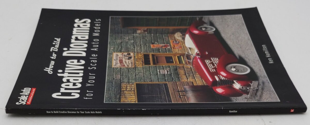 How To Build Creative Dioramas For Your Scale Auto Models Paperback Book VG