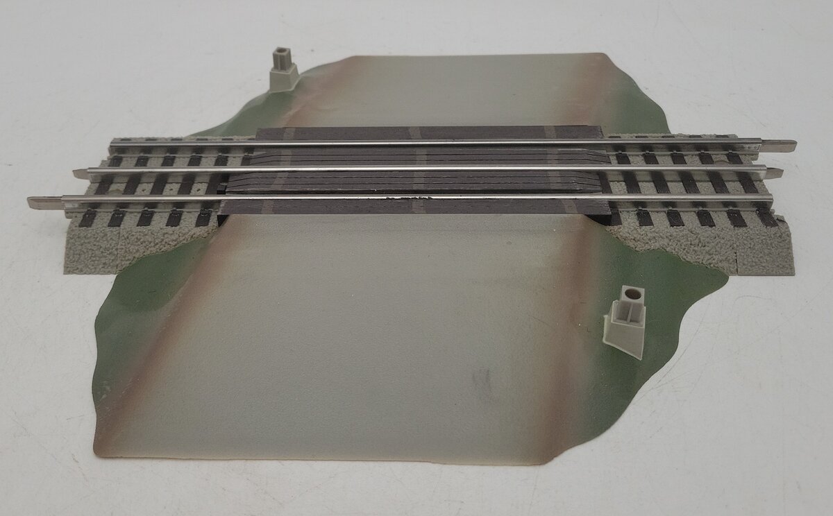 Lionel 6-12052 O Gauge FasTrack Grade Crossover EX/Box