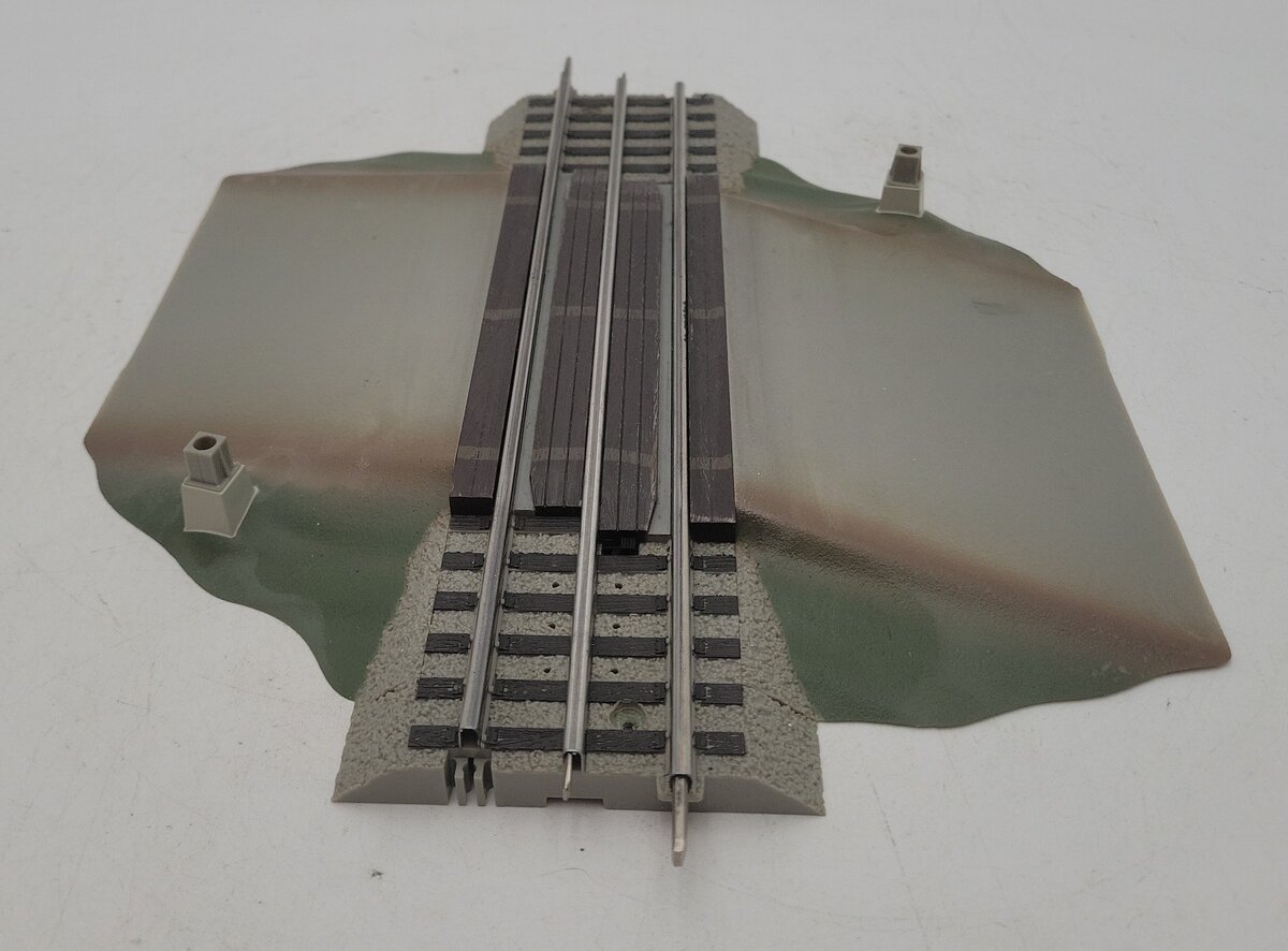 Lionel 6-12052 O Gauge FasTrack Grade Crossover EX/Box