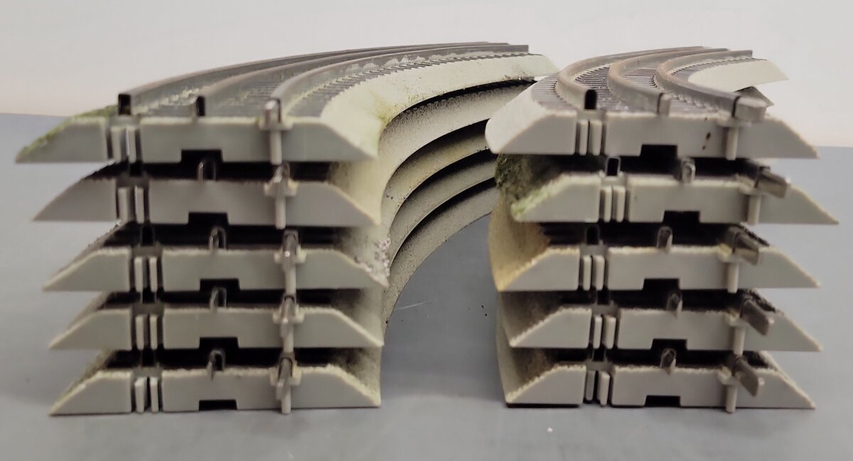 Lionel 6-12015 FasTrack O36 45-Degree Curved Track (10)