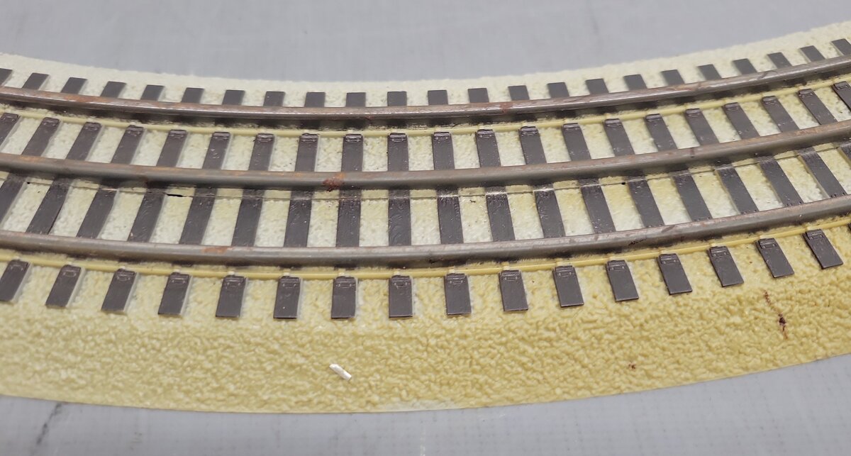 Lionel 6-12015 FasTrack O36 45-Degree Curved Track (10)