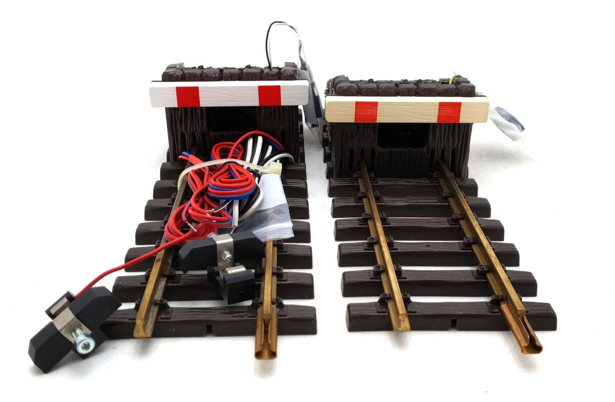 LGB G Scale Lighted Bumpers w/ Straight Track: 1031, 1000 [2] EX
