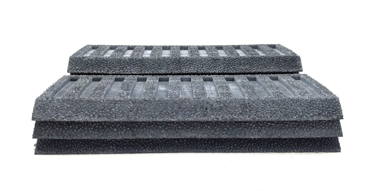 LGB 61000 "G" Scale Rubber Roadbed Sections (7) EX