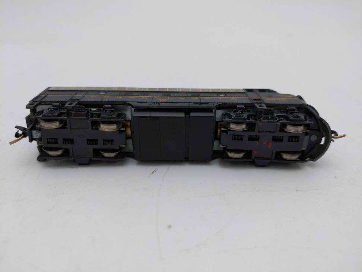 Kato 176-093 N Pennsylvania Powered F7A Single Headlight Diesel Locomotive #9646 VG/Box