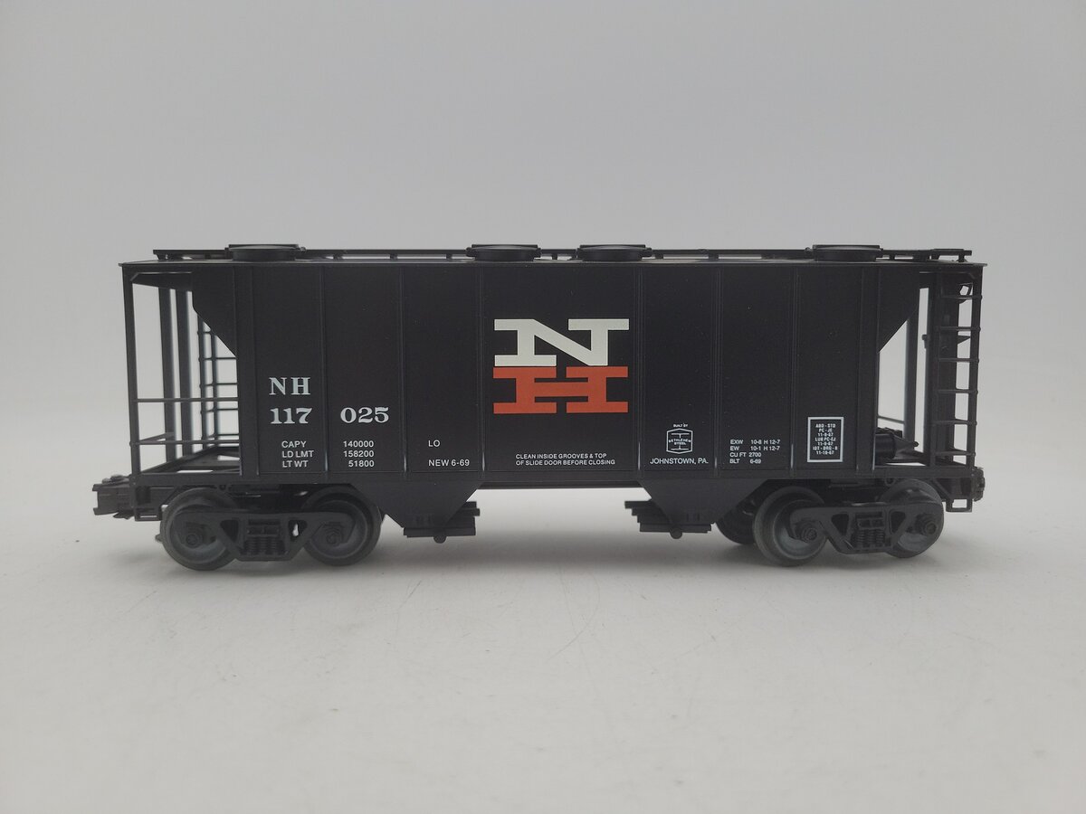 Weaver 117025 New Haven PS-2 Covered Hopper EX/Box