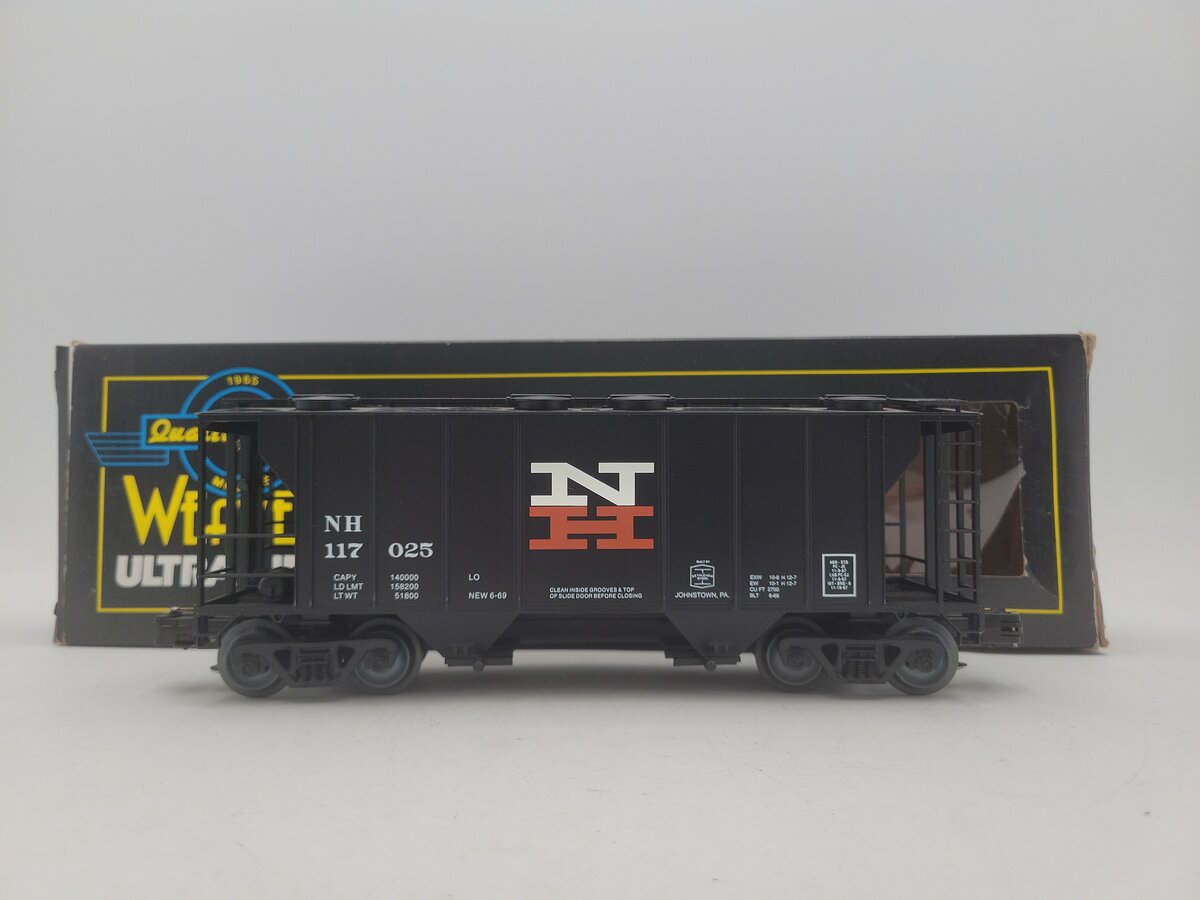 Weaver 117025 New Haven PS-2 Covered Hopper EX/Box