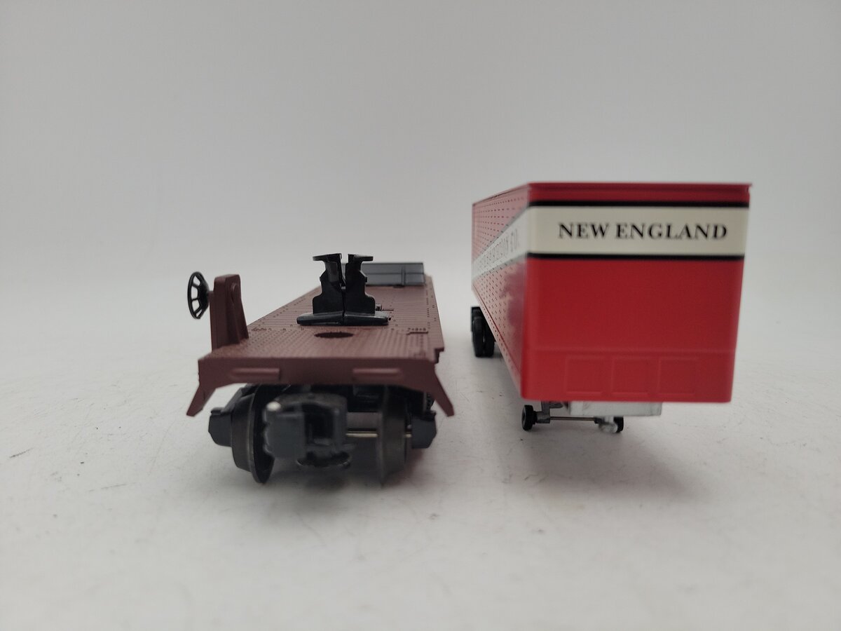 Lionel 6-52306 O Gauge NETCA 2003 NH Flatcar w/New England Transp. Trailer EX/Box