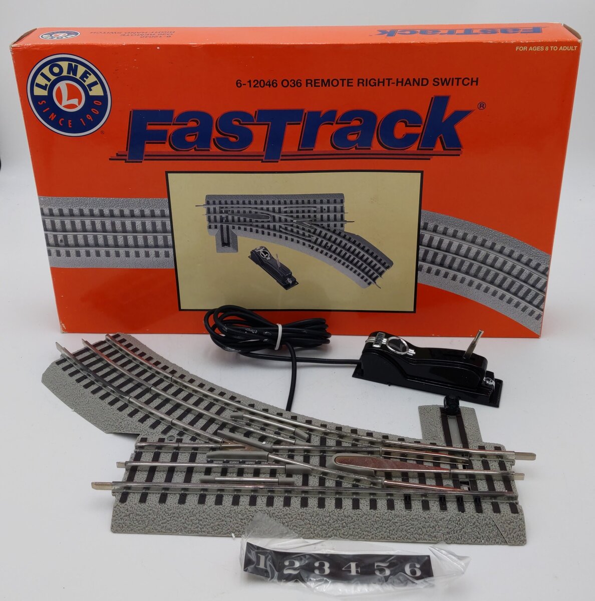 Lionel 6-12046 O Gauge O36 Right Hand Remote-Control FasTrack Switch/Turnout EX/Box