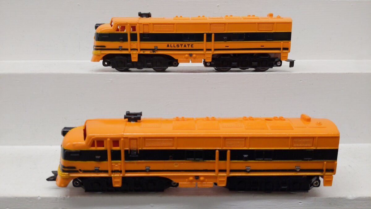 O Gauge CUSTOM Powered AA Diesel Locomotive Set