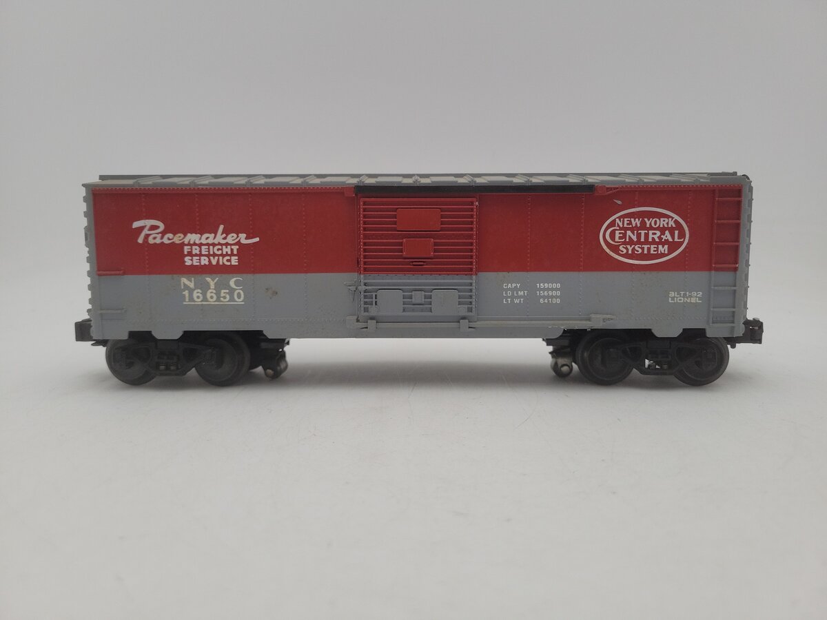 Lionel 6-16650 O Gauge New York Central Boxcar with Diesel Railsounds VG/Box