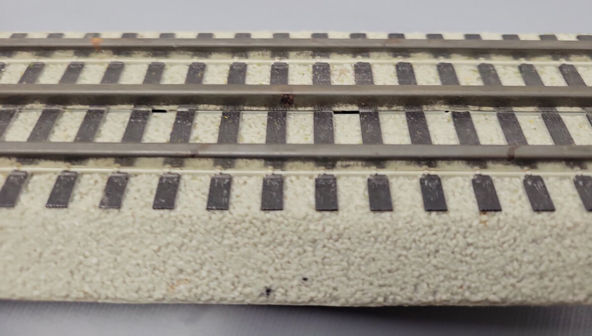 Lionel 6-12014 O FasTrack 10 Inch Straight Track (16) VG