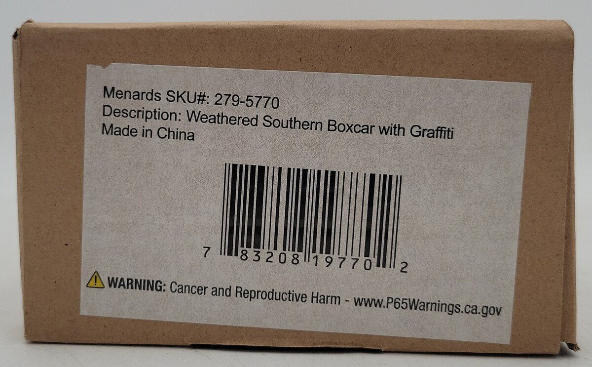 Menards 279-5770 O Weathered Southern Boxcar with Graffiti #4328 NIB