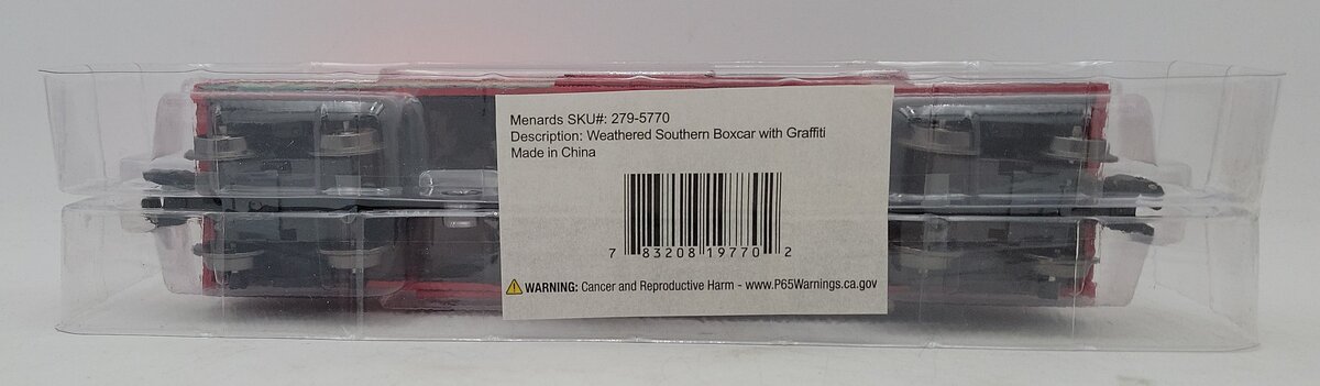 Menards 279-5770 O Gauge Weathered Southern Boxcar with Graffiti #4098 NIB