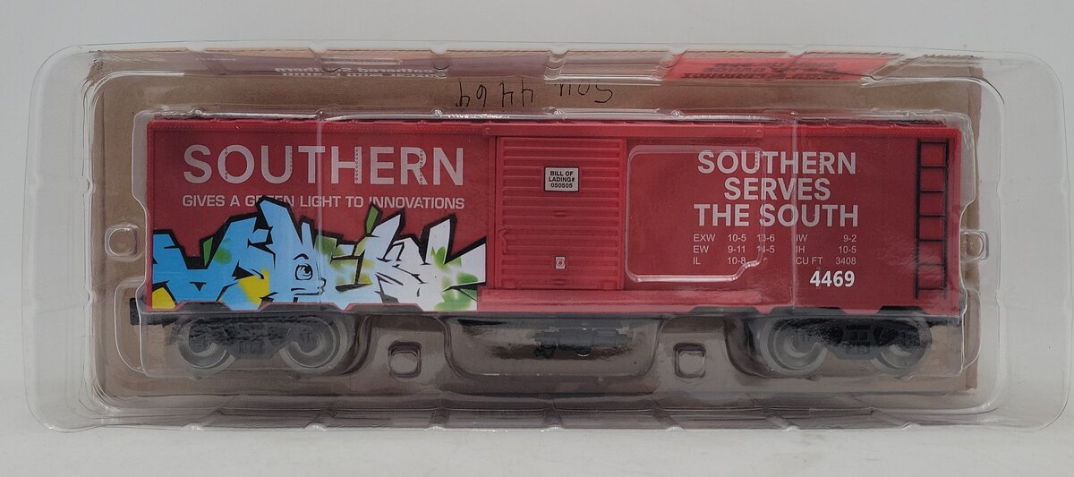 Menards 279-5770 O Gauge Weathered Southern Boxcar #4469 with Graffiti NIB