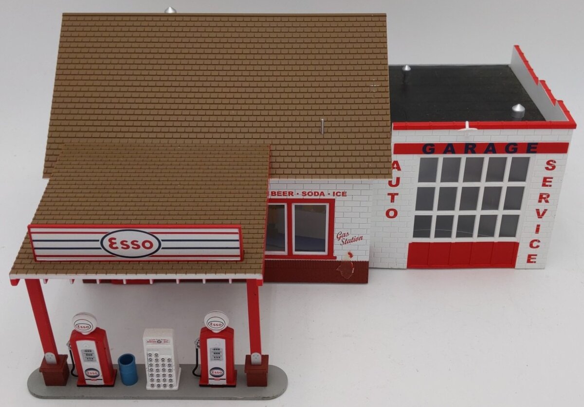 MTH 30-90301 O Esso Country Gas Station VG