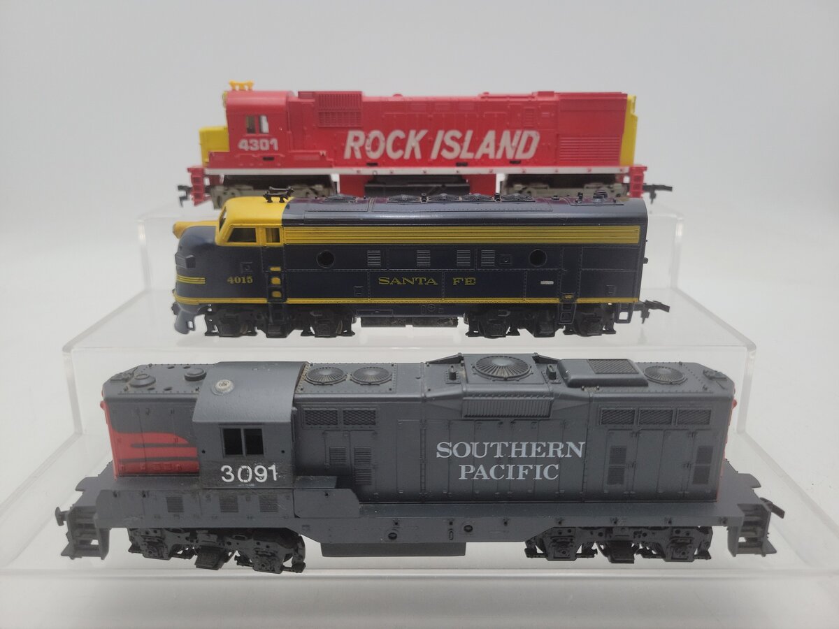 Tyco & Other Assorted Powered And Non-Powered Diesel Locomotives: 4301, 3091 [3] VG