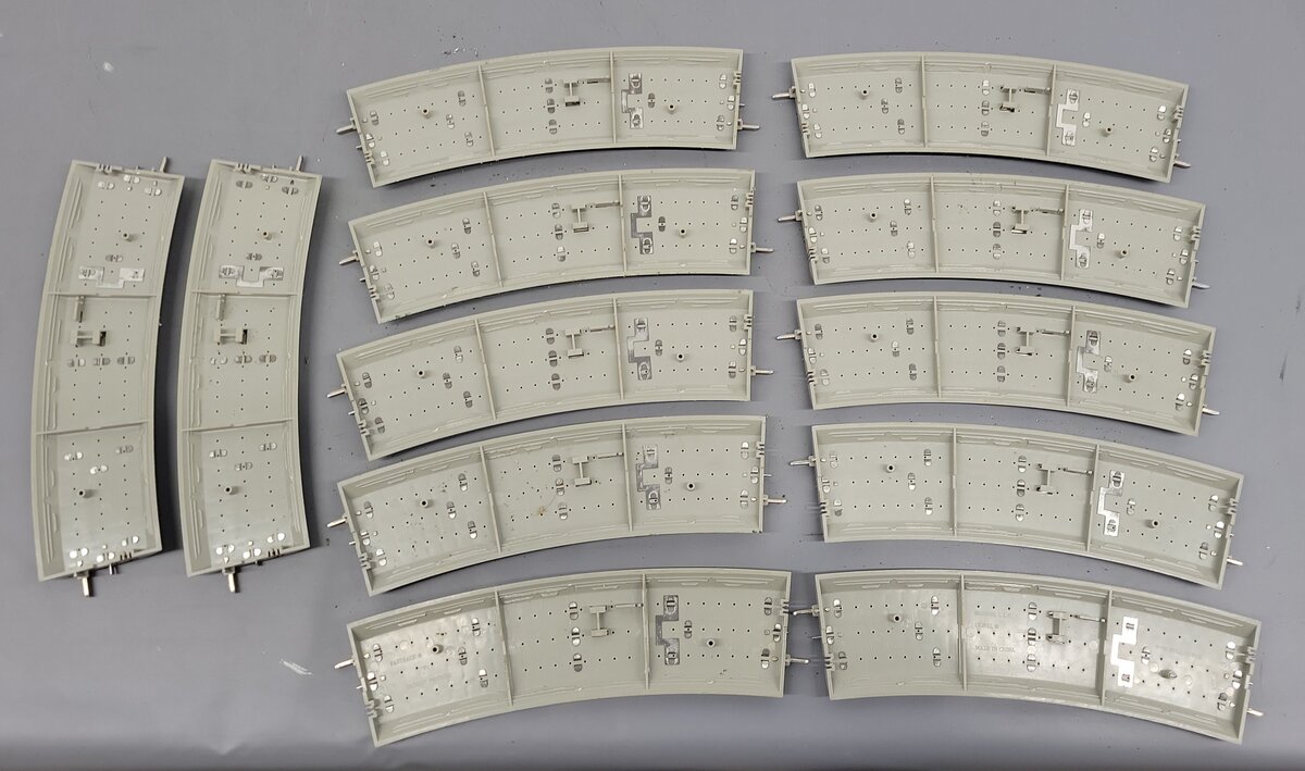 Lionel 6-12056 FasTrack O60 Curved Track (12)