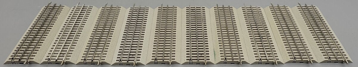 Lionel 6-12014 FasTrack 10" Straight Track (10) VG