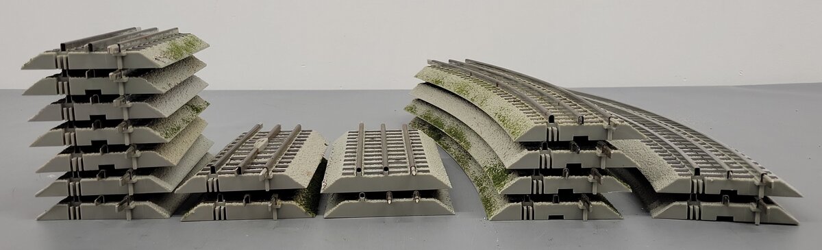 Lionel O Gauge Assorted Curved and Straight FasTrack Sections [17] VG