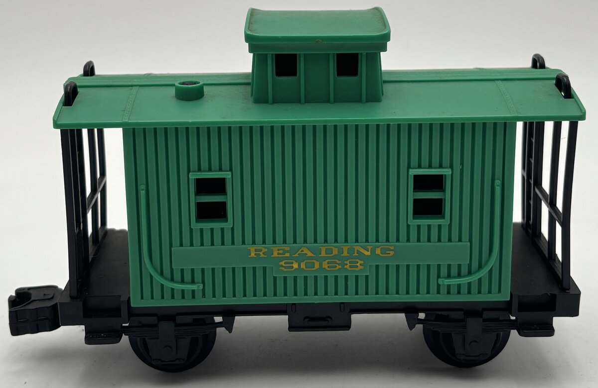Lionel 6-9068 O Gauge Reading Bobber Caboose EX