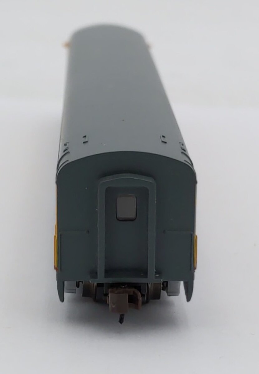 Bachmann 14354 N Union Pacific 85' Smooth-Side Observation Car EX/Box