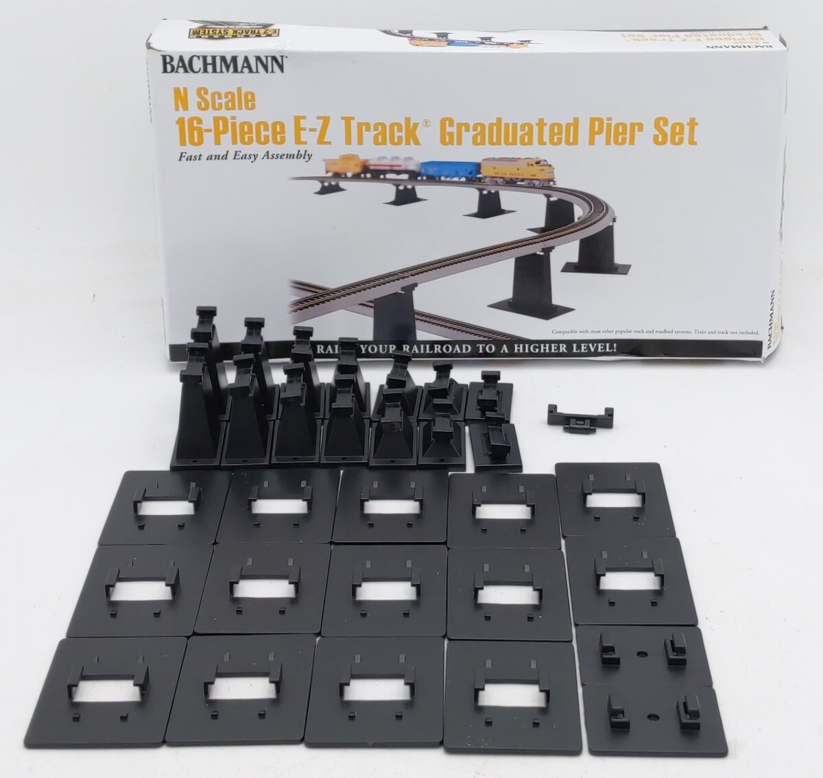 Bachmann 44871 N E-Z Track Graduated Pier (Set of 16) EX/Box