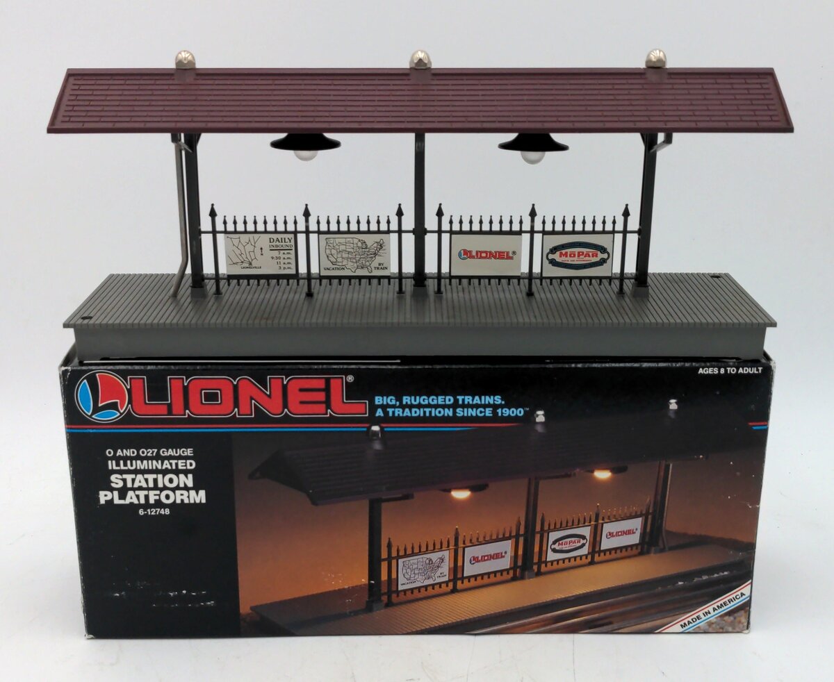 Lionel 6-12748 O/027 Illuminated Station Platform EX/Box