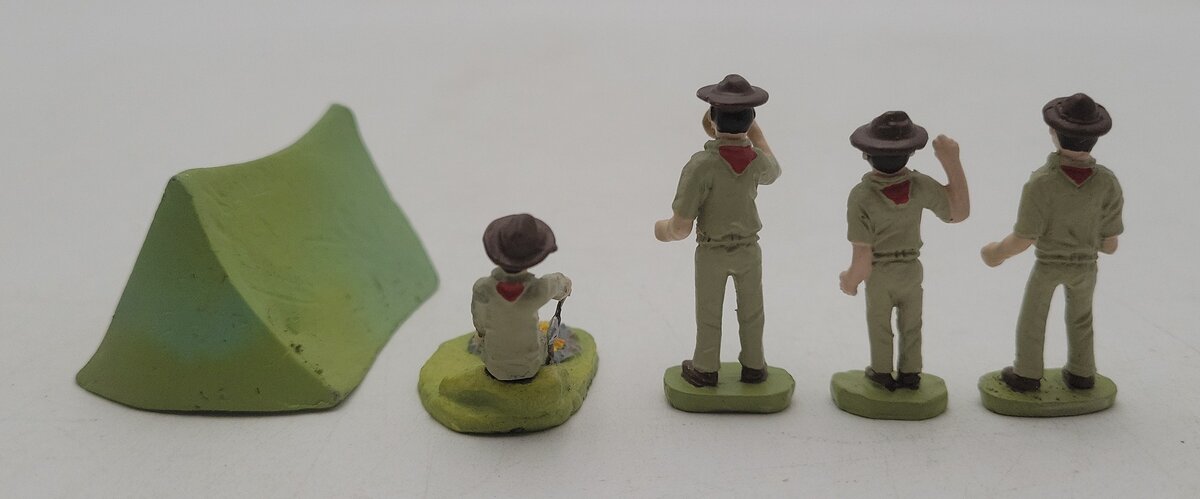 Lionel 6-37828 O Vintage Boy Scouts Hand-Painted Figures With Tent (Set of 4) VG/Box