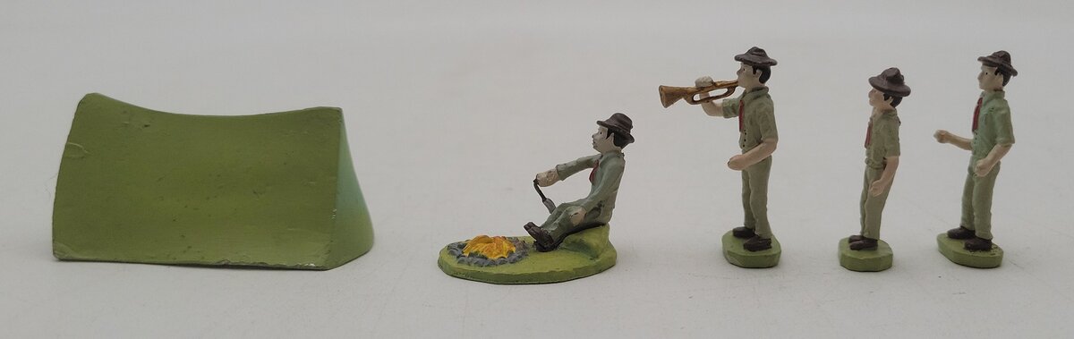 Lionel 6-37828 O Vintage Boy Scouts Hand-Painted Figures With Tent (Set of 4) VG/Box