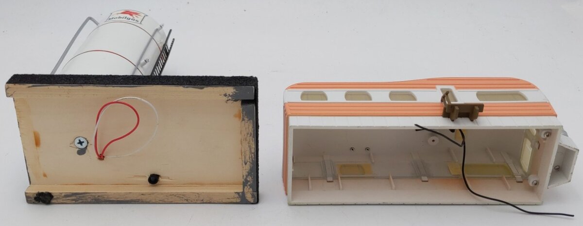 O Gauge Assorted Layout Building & Structure [2] VG