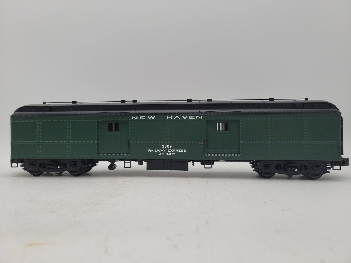 Weaver G22602LD O Gauge New Haven B6OB Baggage & Mail Car #3809 EX/Box