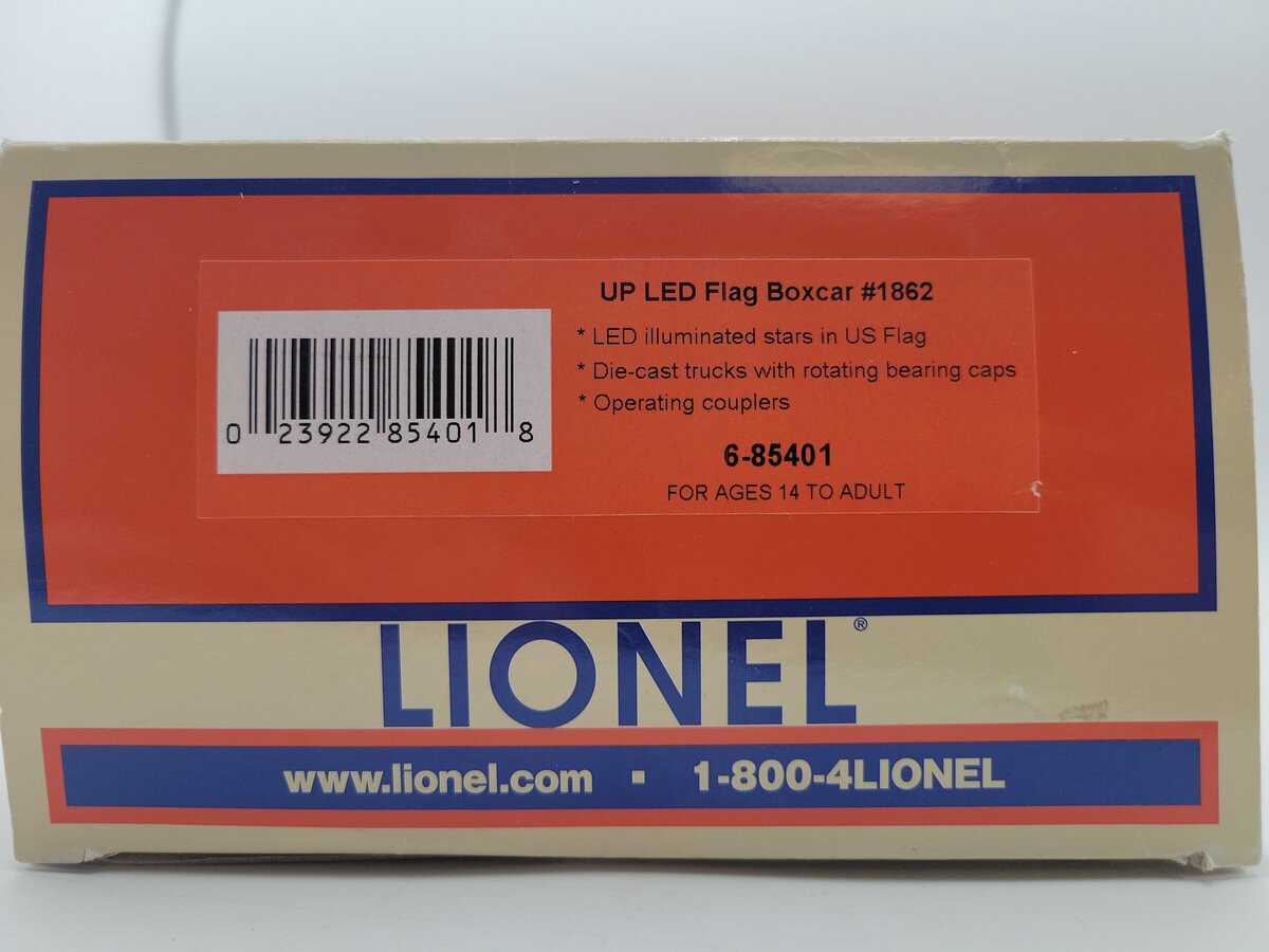 Lionel 6-85401 O Union Pacific Yellow / Gray LED Flag Boxcar #1862 LN/Box
