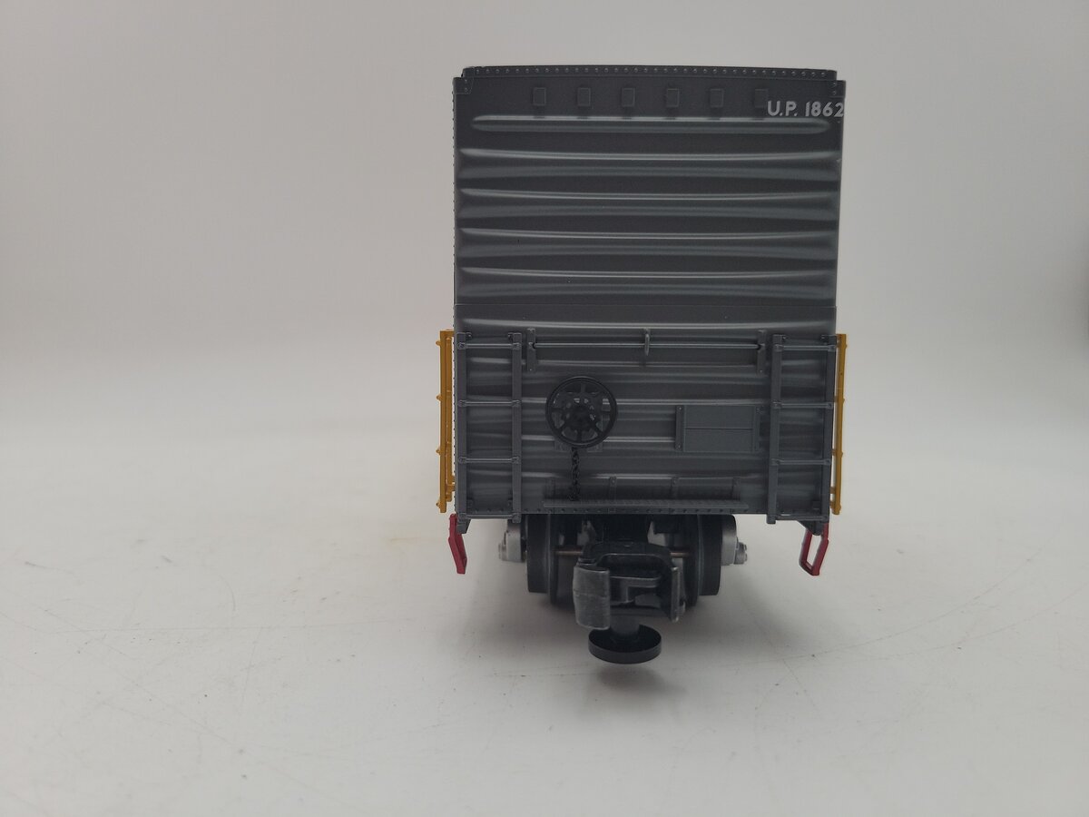 Lionel 6-85401 O Union Pacific Yellow / Gray LED Flag Boxcar #1862 LN/Box