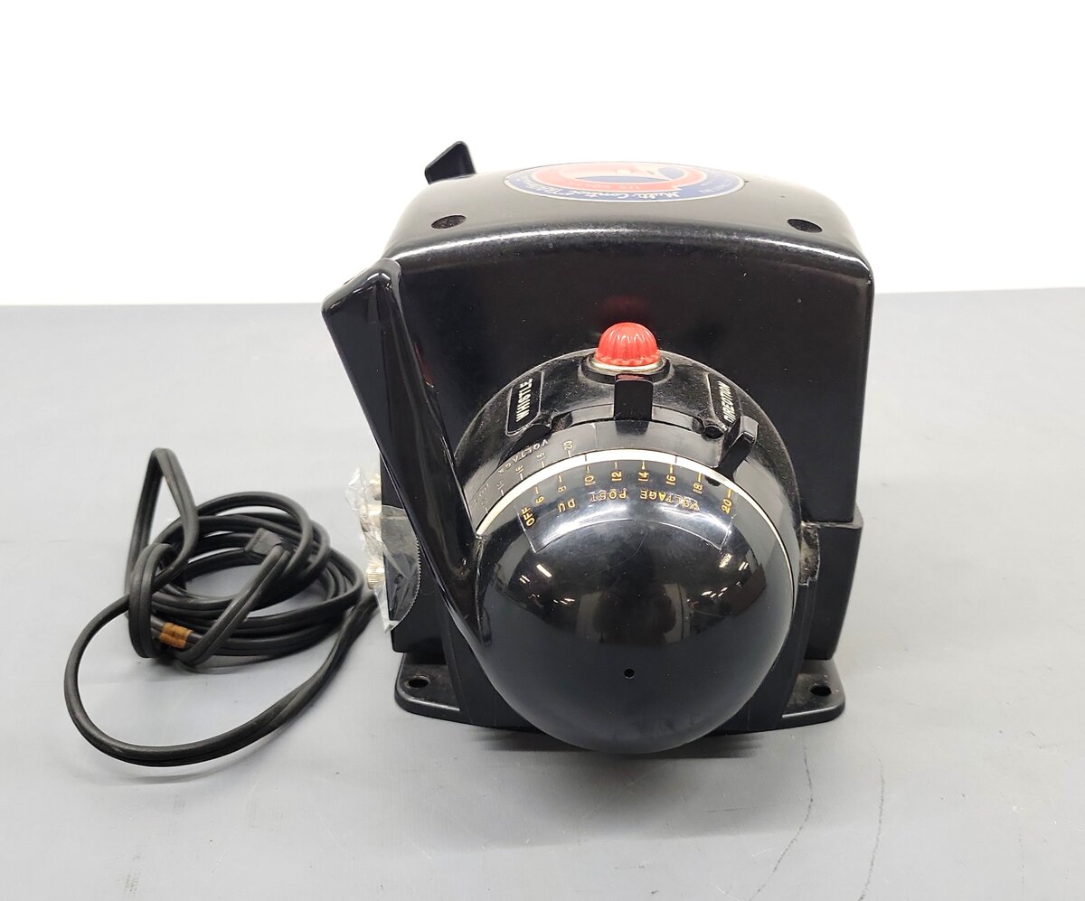 Lionel O Gauge Vintage ZW 275 Watt Train Transformer with Whistle (R Model) VG