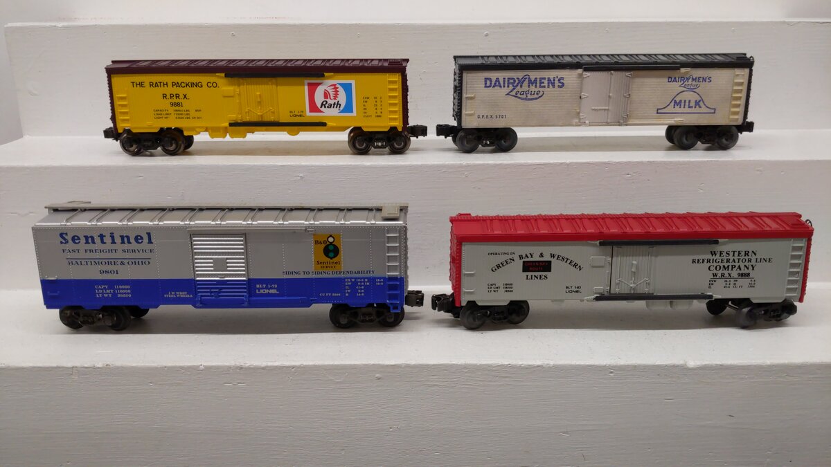 Lionel O Gauge Assorted Freight Cars: 6-9801, 6-5701, 6-9888, 6-9881 [4] VG