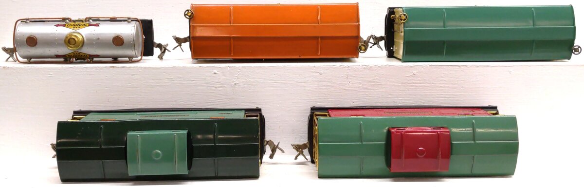 Lionel Vintage O Repainted Tinplate Freight Cars: 804, 814, 814R, 817 [5]