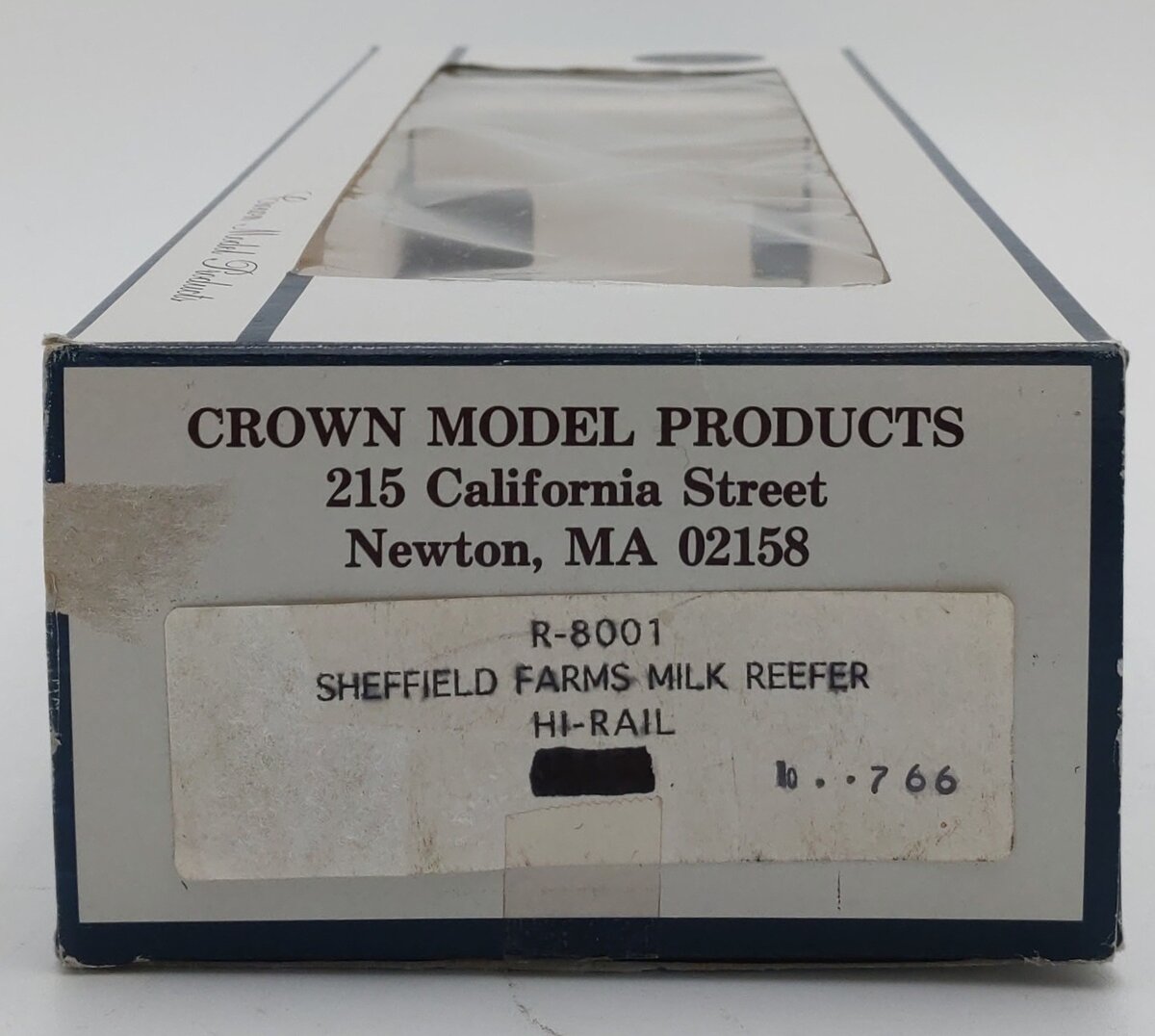 Crown R-8001 O Gauge Sheffield Farms Milk Reefer #766 VG/Box